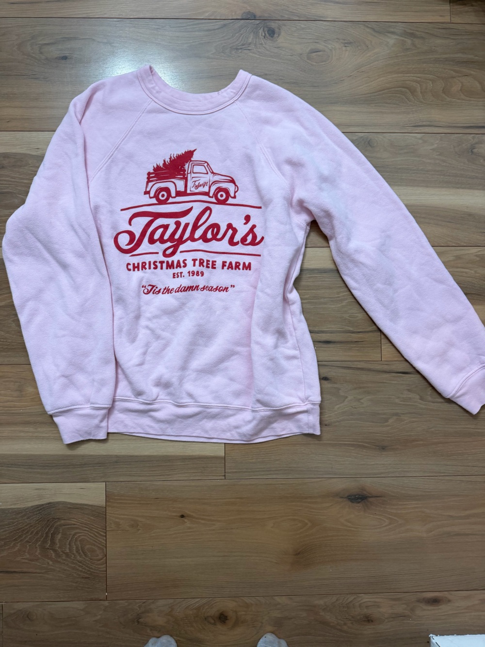 Taylor Swift Taylor’s Xmas Tree Farm Sweatshirt size Medium